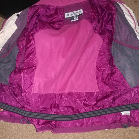 Columbia: Omni-Tech Waterproof Interchange Performance Jacket - Women's Size Med - Picture 4 of 16